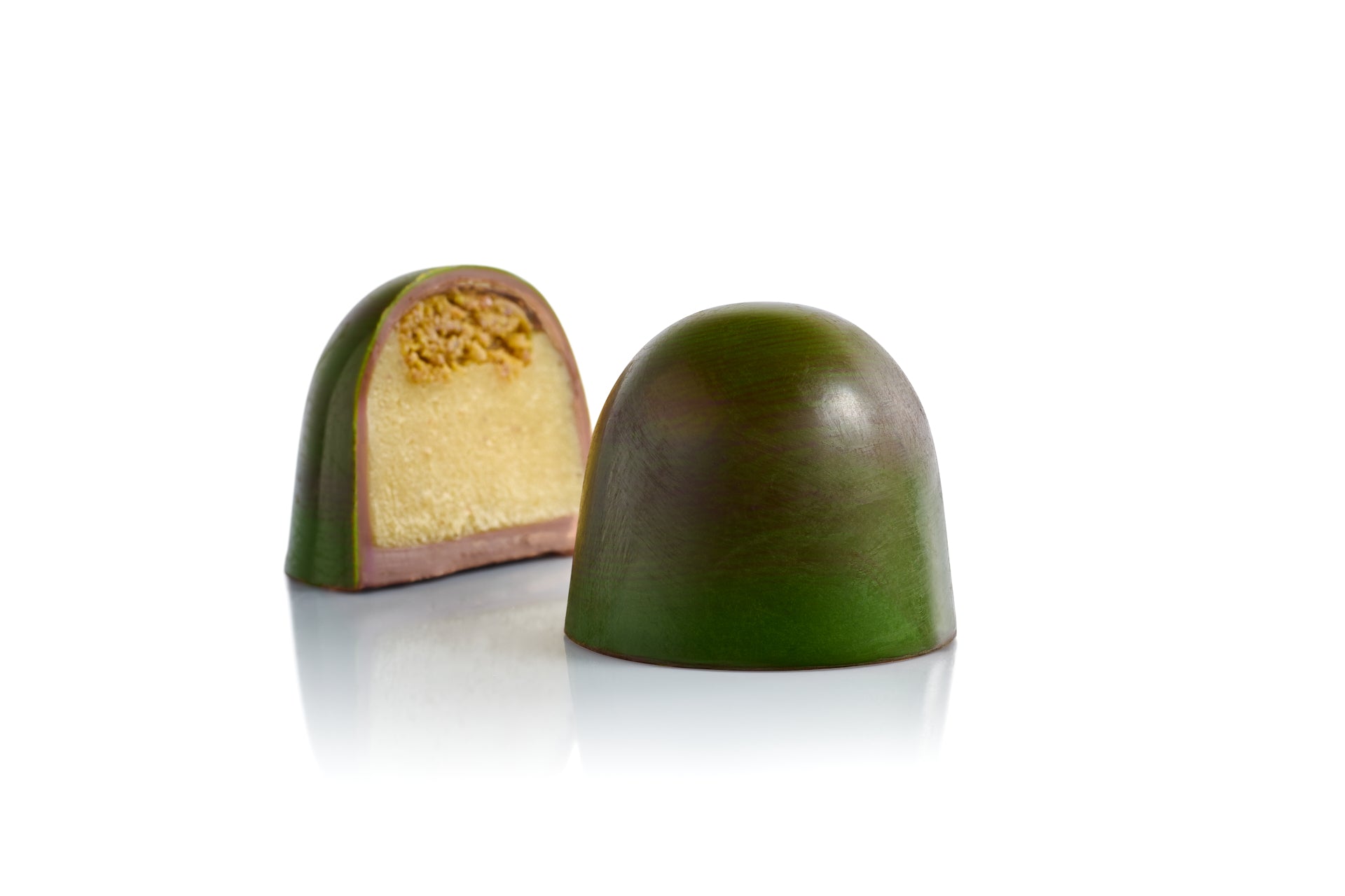 Les bonbons chocolate bonbons, milk chocolate with Pistachio ganache & praline