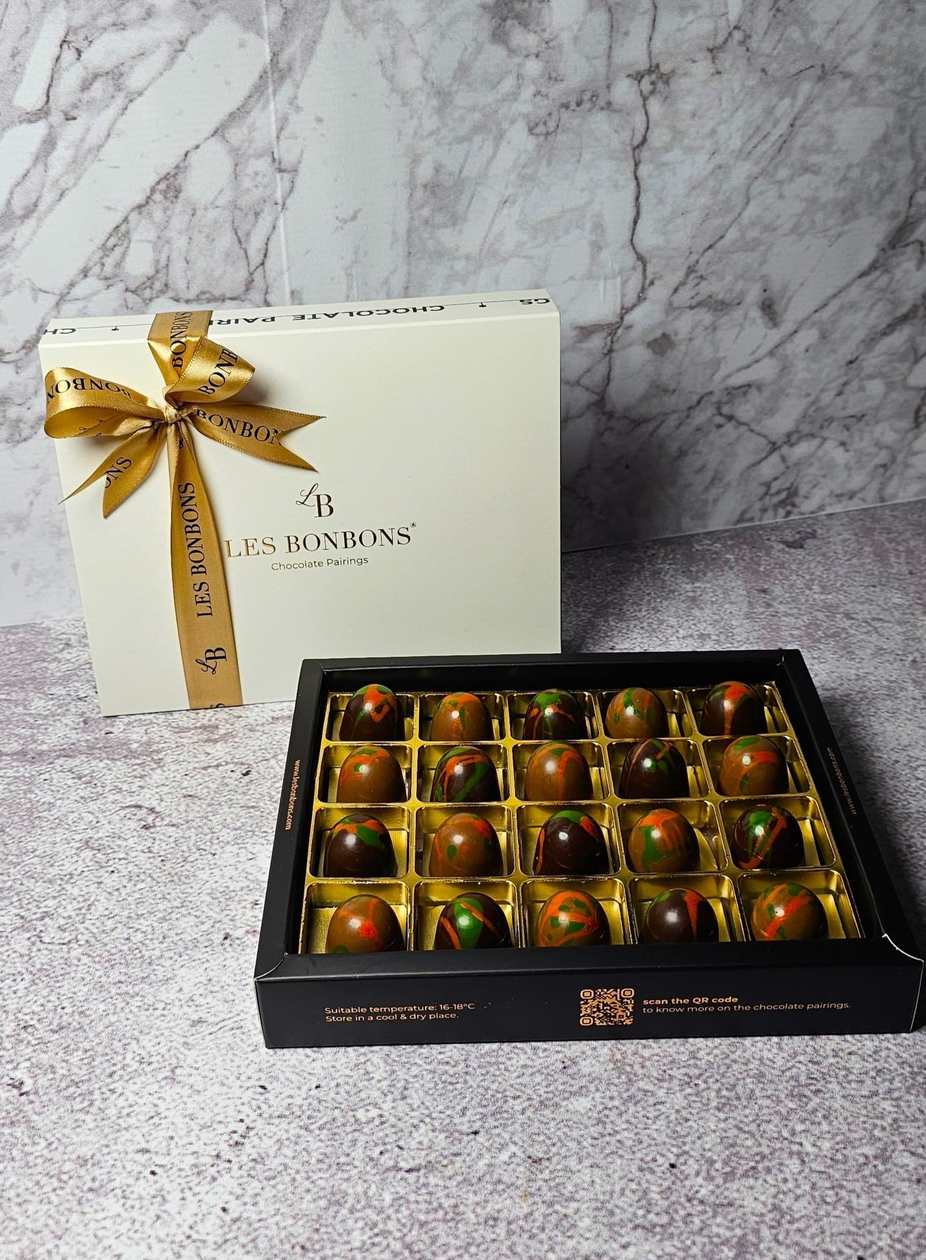 Dubai Chocolate bonbons gift, Medium chocolate gift with mix of dark dubai chocolate and milk dubai chocolate