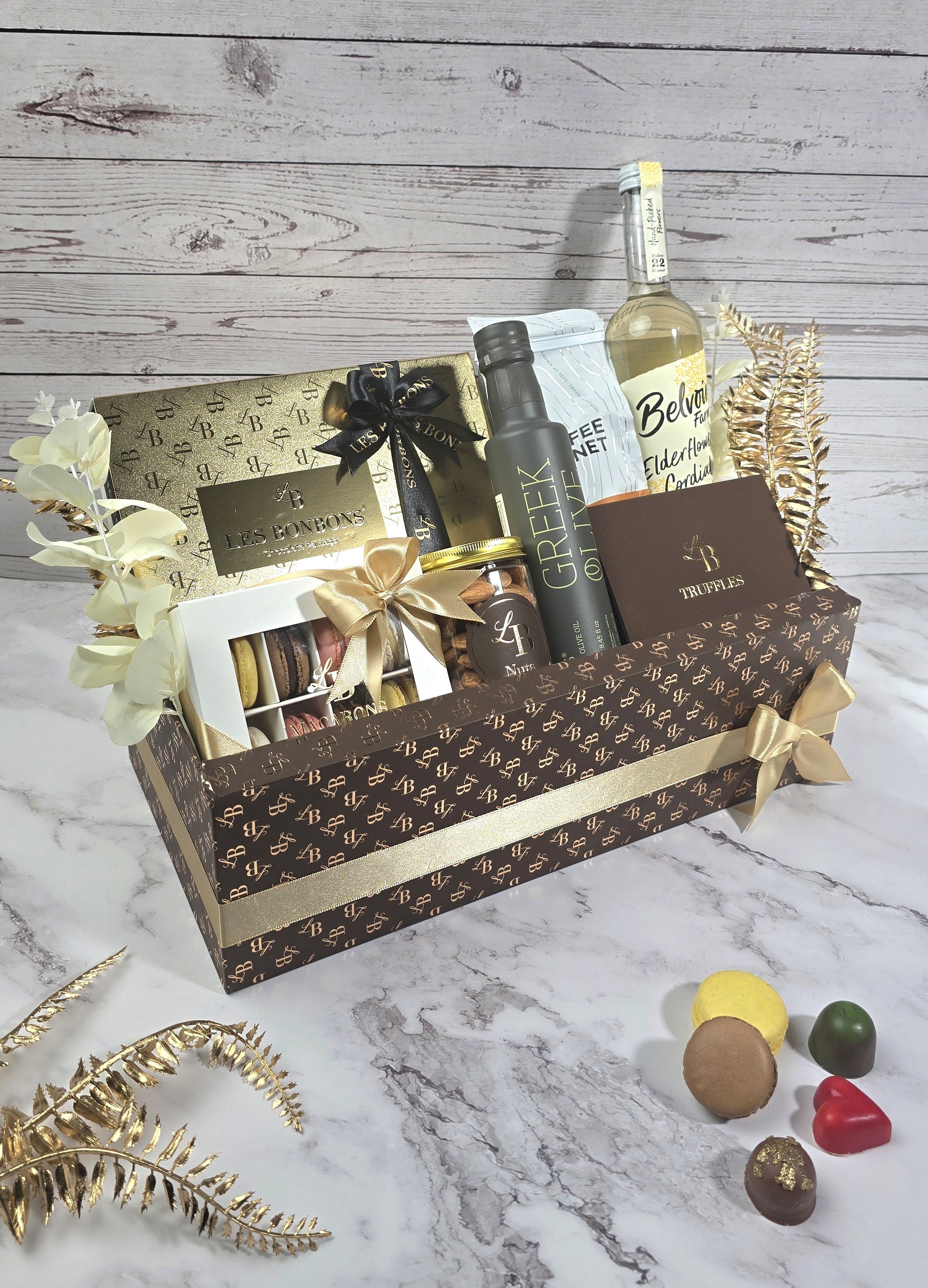 Grand Ramadan Hamper with Chocolates, Macarons, Olive Oil, Coffee & More