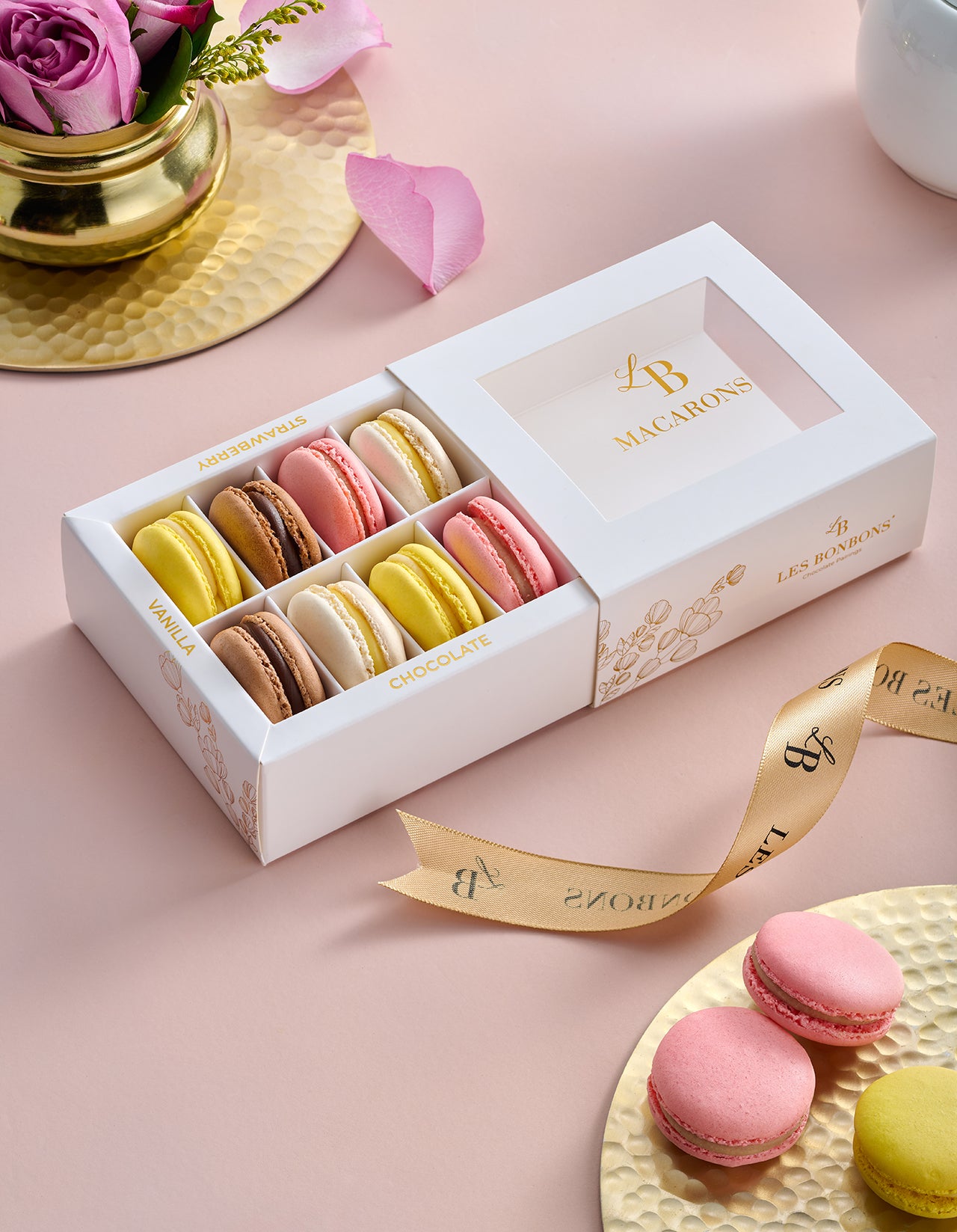 Macaron Box - Chocolate, Strawberry, Vanilla, Lemon - 8pcs
