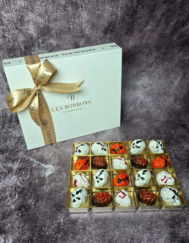 LUXURIOUS HALLOWEEN CHOCOLATE BONBONS GIFT BOX 20PC